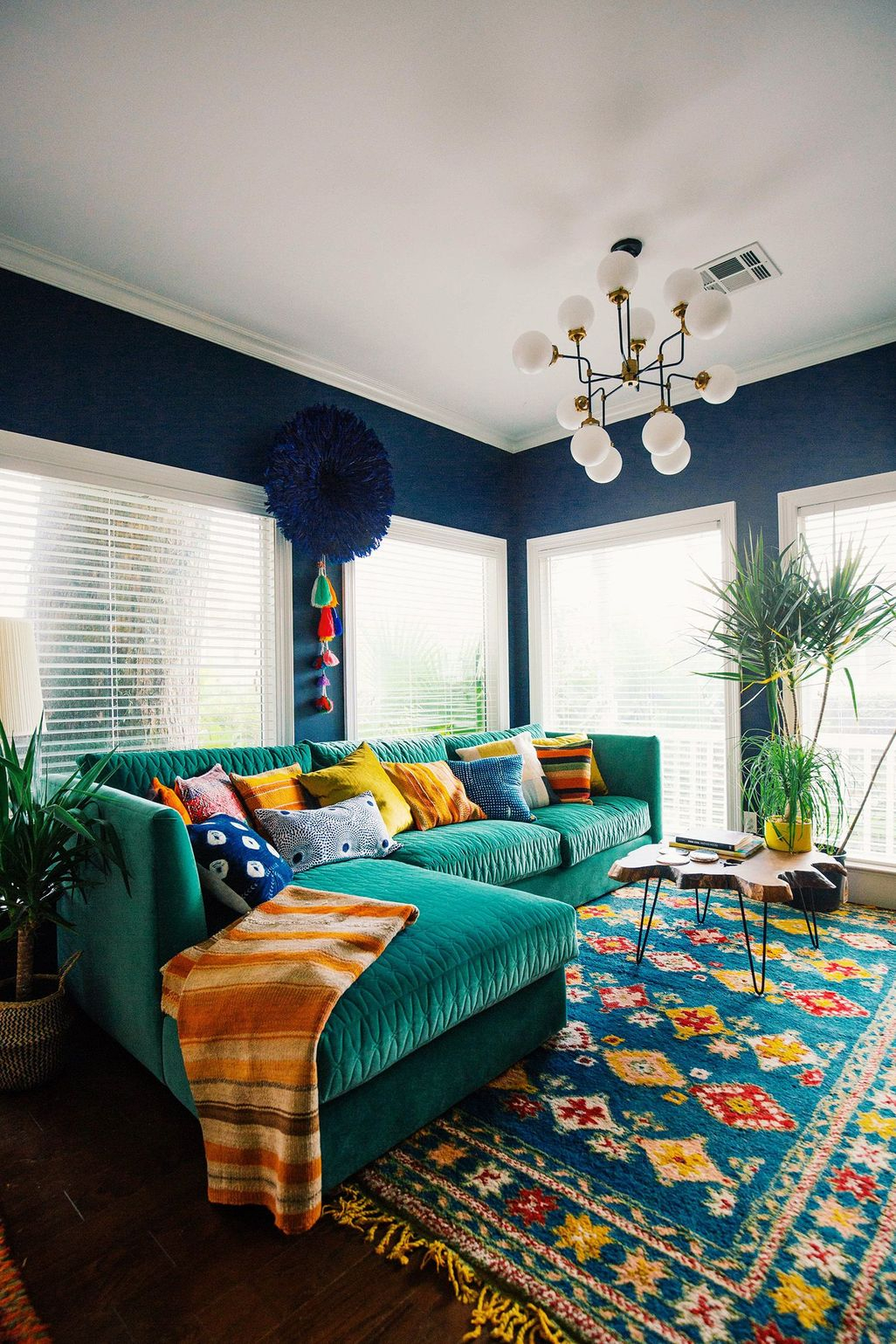 45 Cozy Green Livingroom Ideas - HOMISHOME