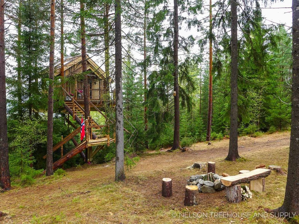 Awesome Treehouse Masters Design Ideas Will Make Dream 21