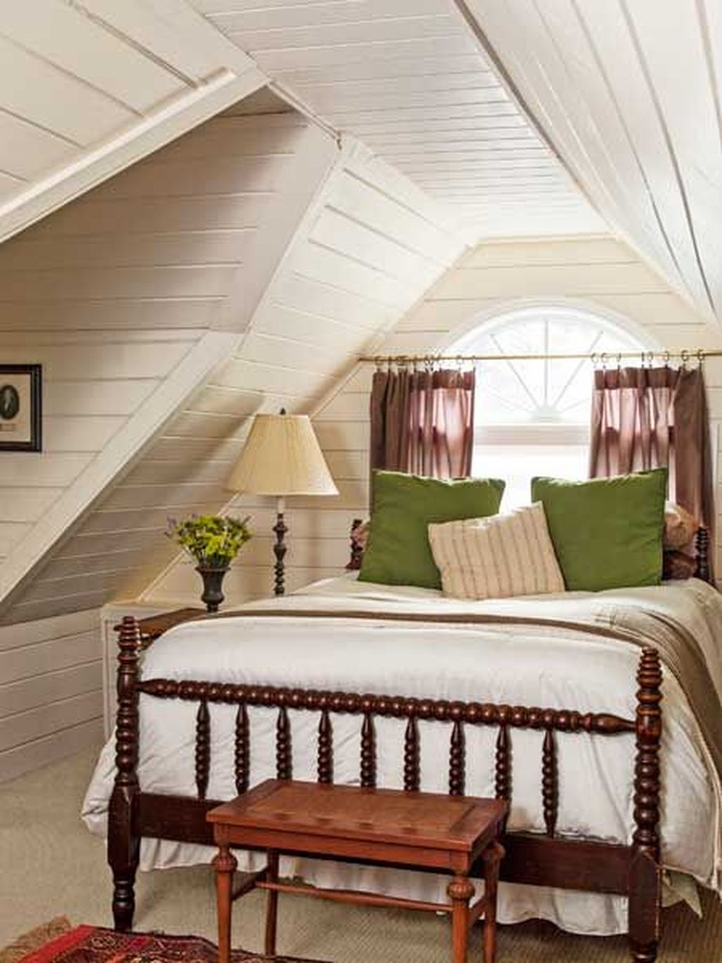 Lovely Traditional Attic Ideas 02