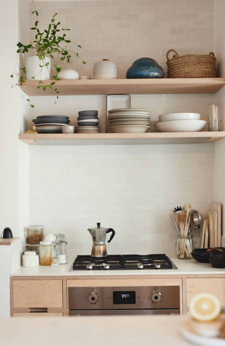 Modern Kitchen Design Ideas 04 – HOMISHOME