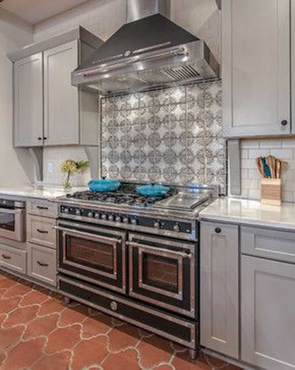 Amazing Home Kitchen Tile Design Ideas 2018 29