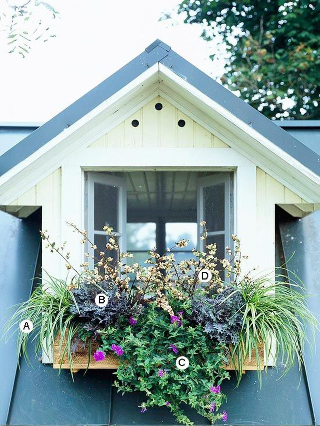 Amazing Windows Flower Boxes Design Ideas Must See25