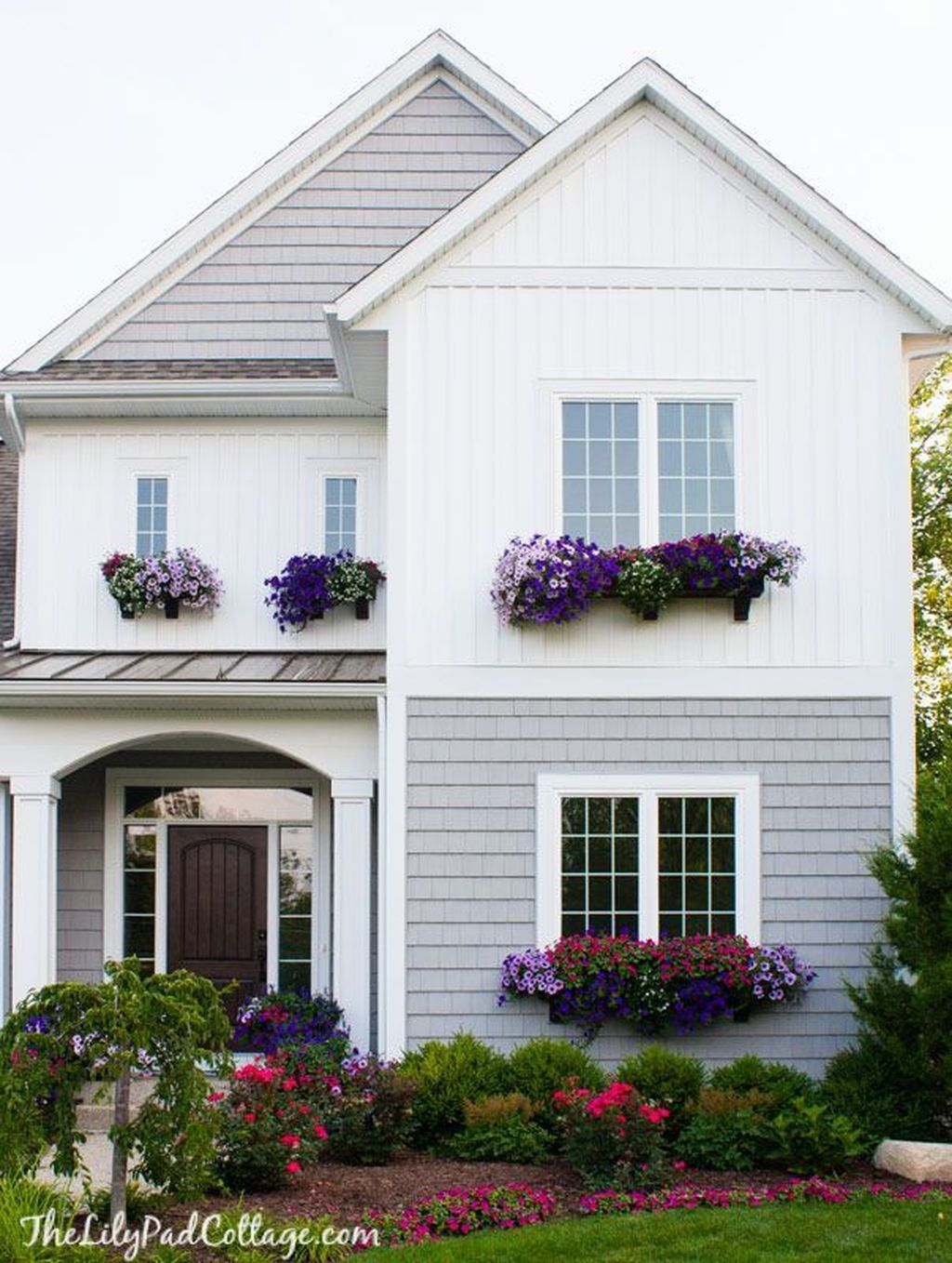 Amazing Windows Flower Boxes Design Ideas Must See38