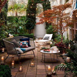 Awesome Small Balcony Garden Ideas08