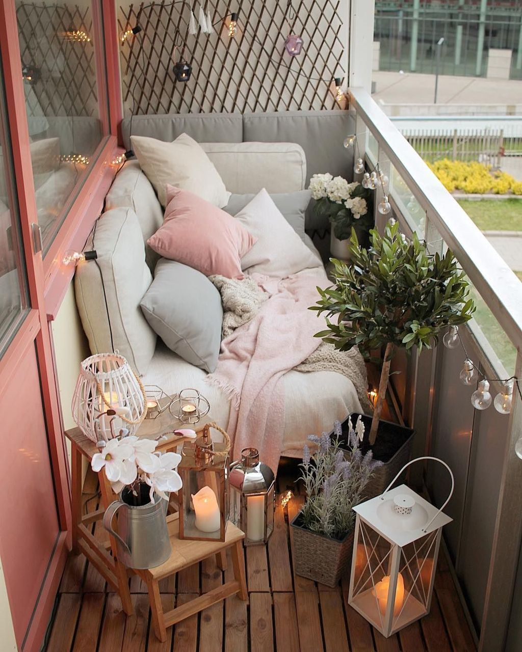 36 Awesome Small Balcony Garden Ideas – HOMISHOME