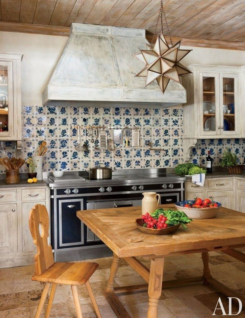 42 Lovely Rustic Western Style Kitchen Decorations Ideas - HOMISHOME