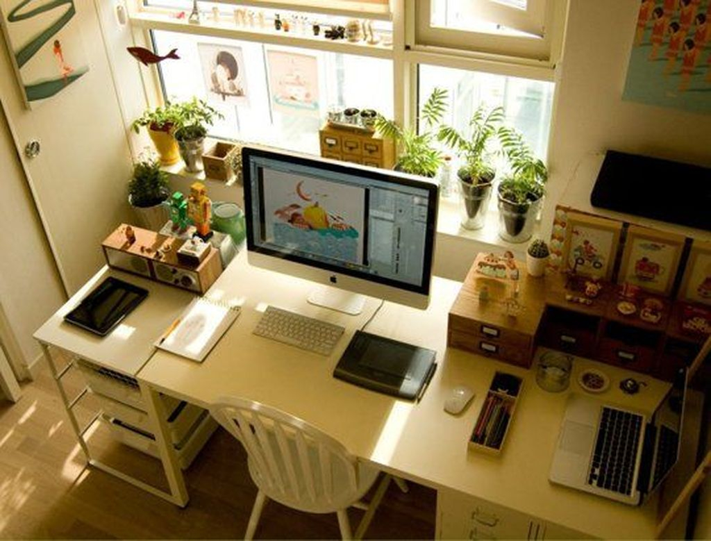 Simple Desk Workspace Design Ideas 28