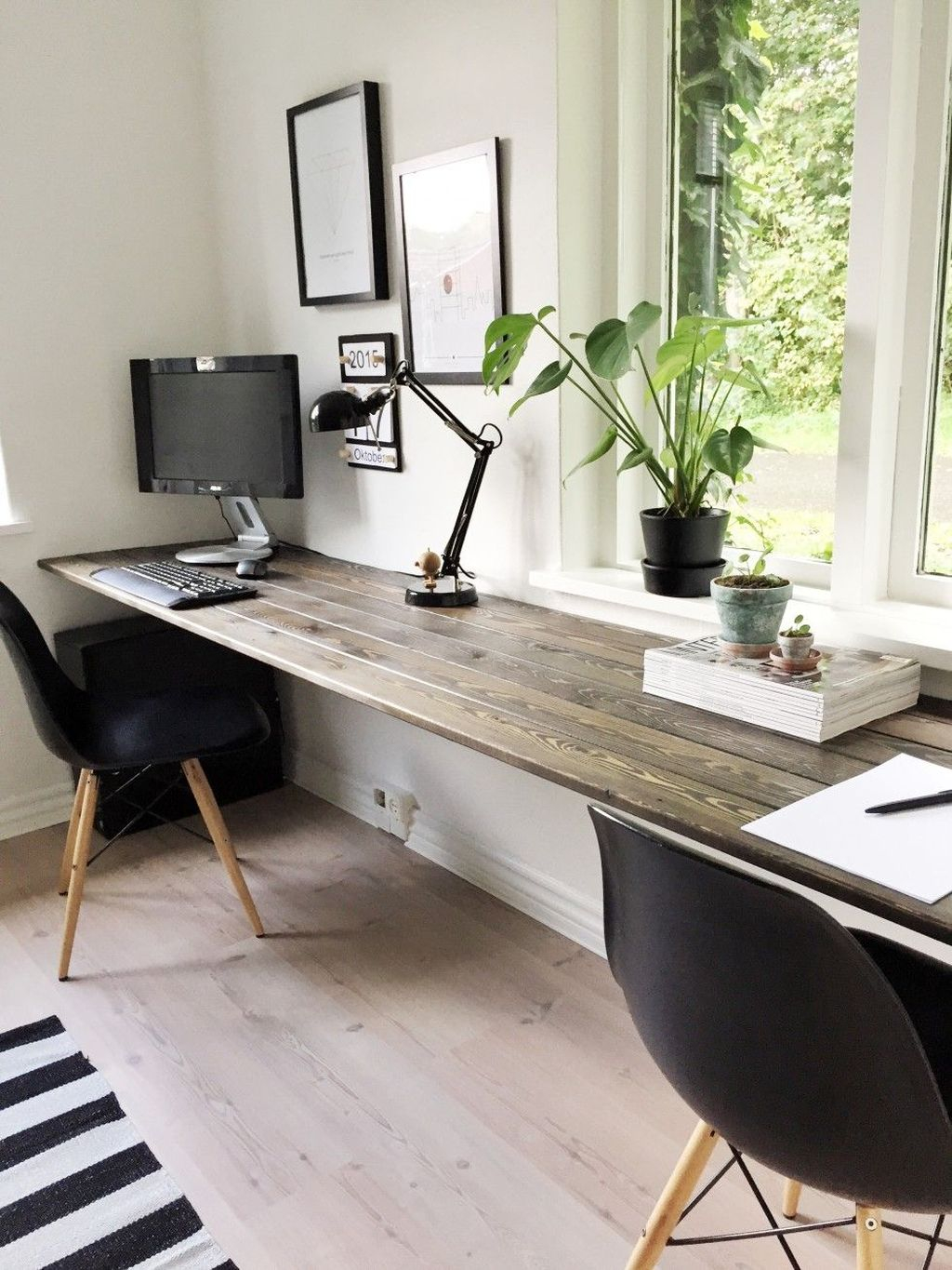 Simple Desk Workspace Design Ideas 35
