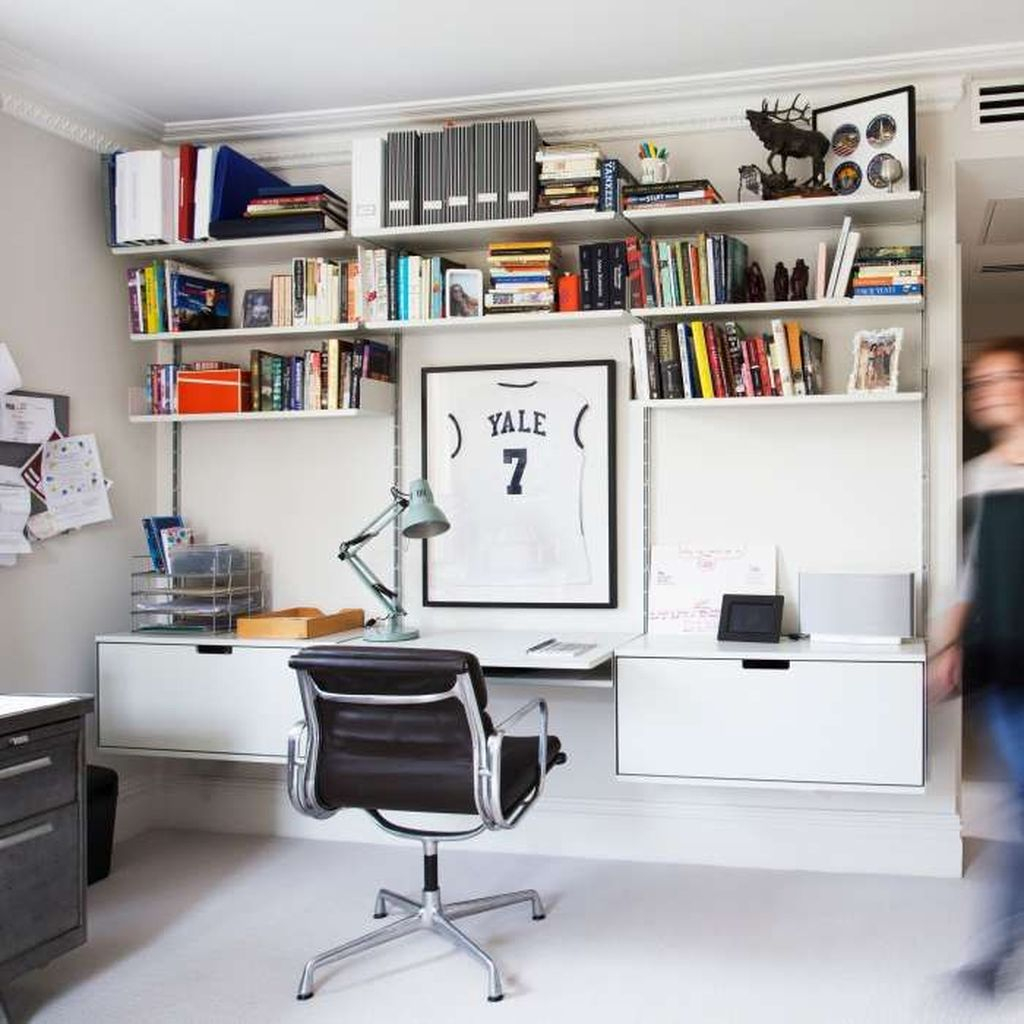 Simple Desk Workspace Design Ideas 37