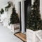 Amazing Outdoor Christmas Ideas For Porch Décor13
