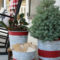 Amazing Outdoor Christmas Ideas For Porch Décor20
