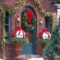 Amazing Outdoor Christmas Ideas For Porch Décor39