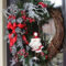 Brilliant Christmas Front Door Decor Ideas13
