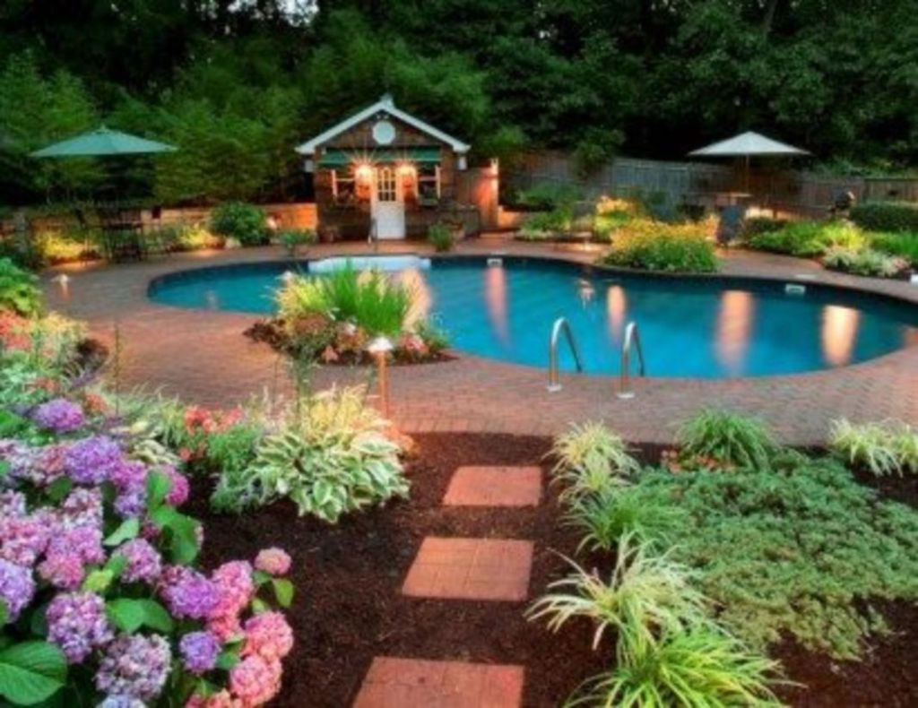 Cozy Swimming Pool Design Ideas For Your Home Backyard03