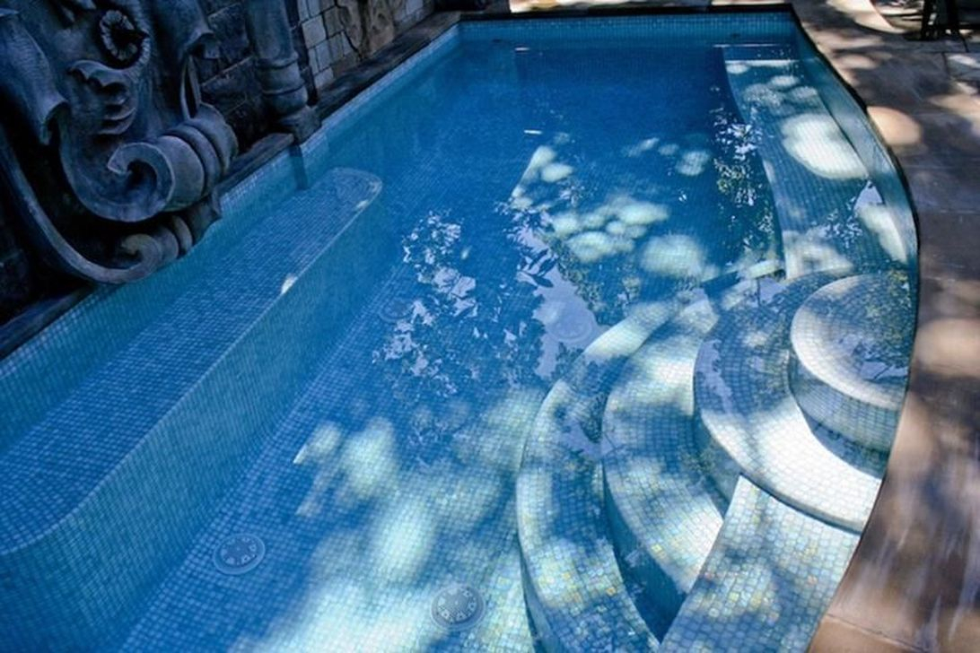 Cozy Swimming Pool Design Ideas For Your Home Backyard11