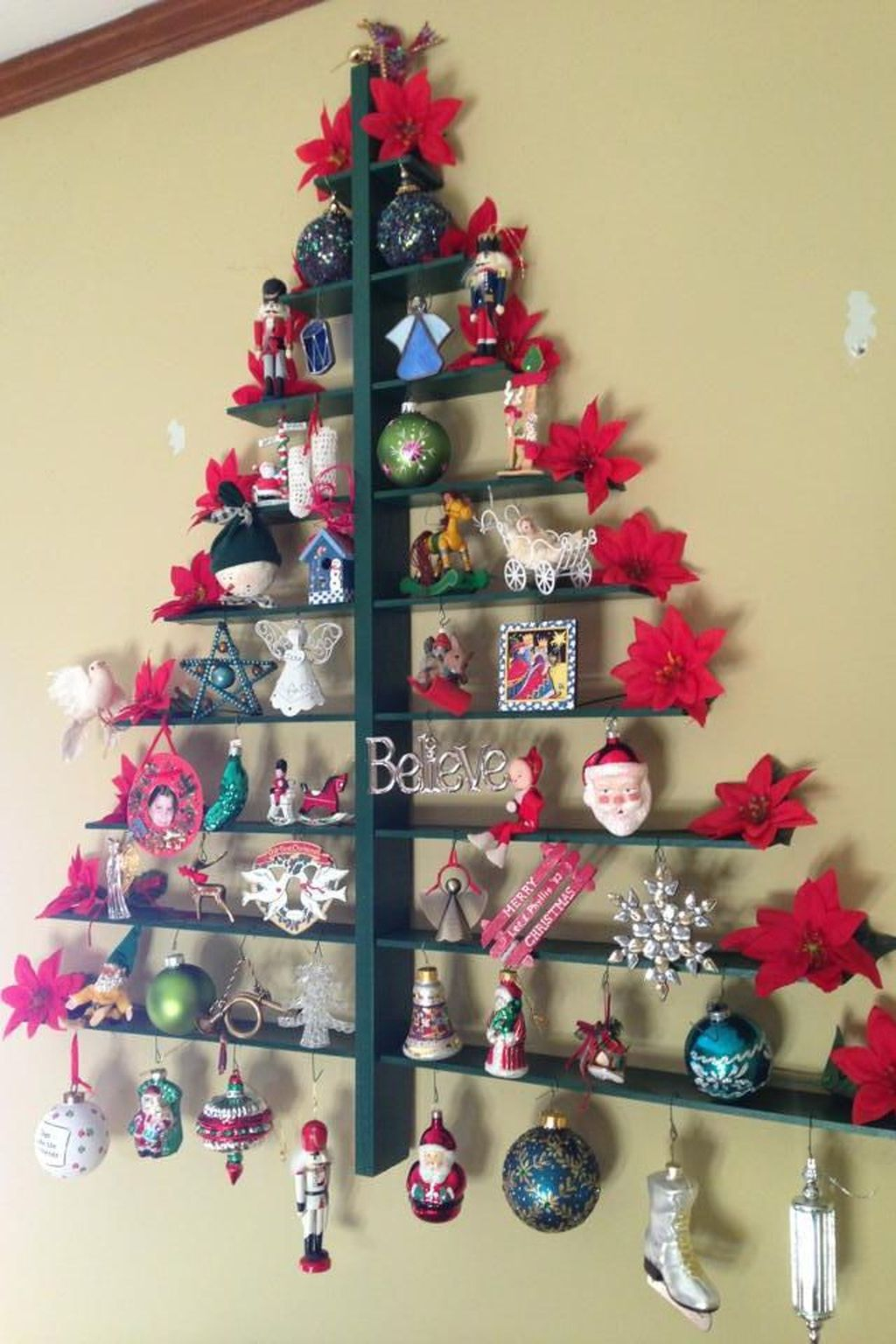 Diy Wall Christmas Tree Ideas16