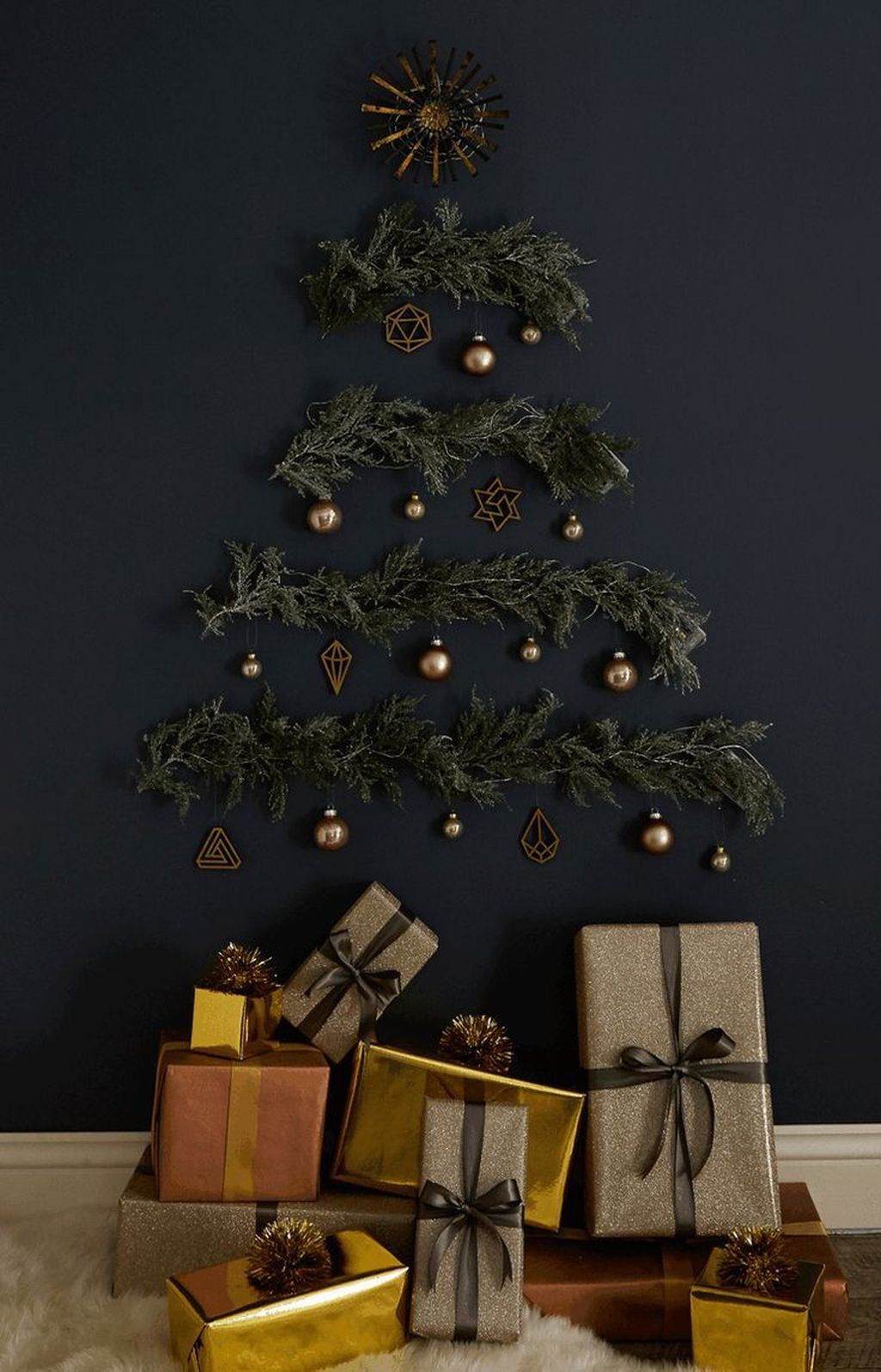 Diy Wall Christmas Tree Ideas21