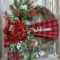 Inspiring Christmas Wreaths Ideas For All Types Of Décor39