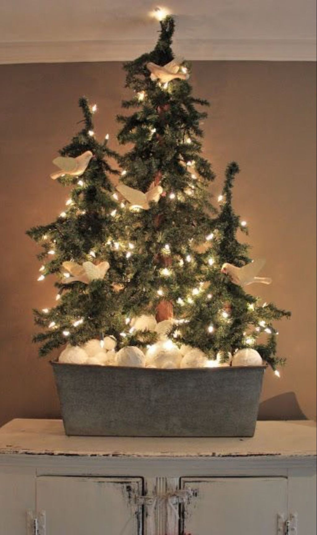 Minimalist Small Tree In A Bucket Ideas For Christmas14