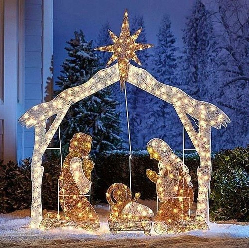 Outdoor Decoration For Christmas Ideas34