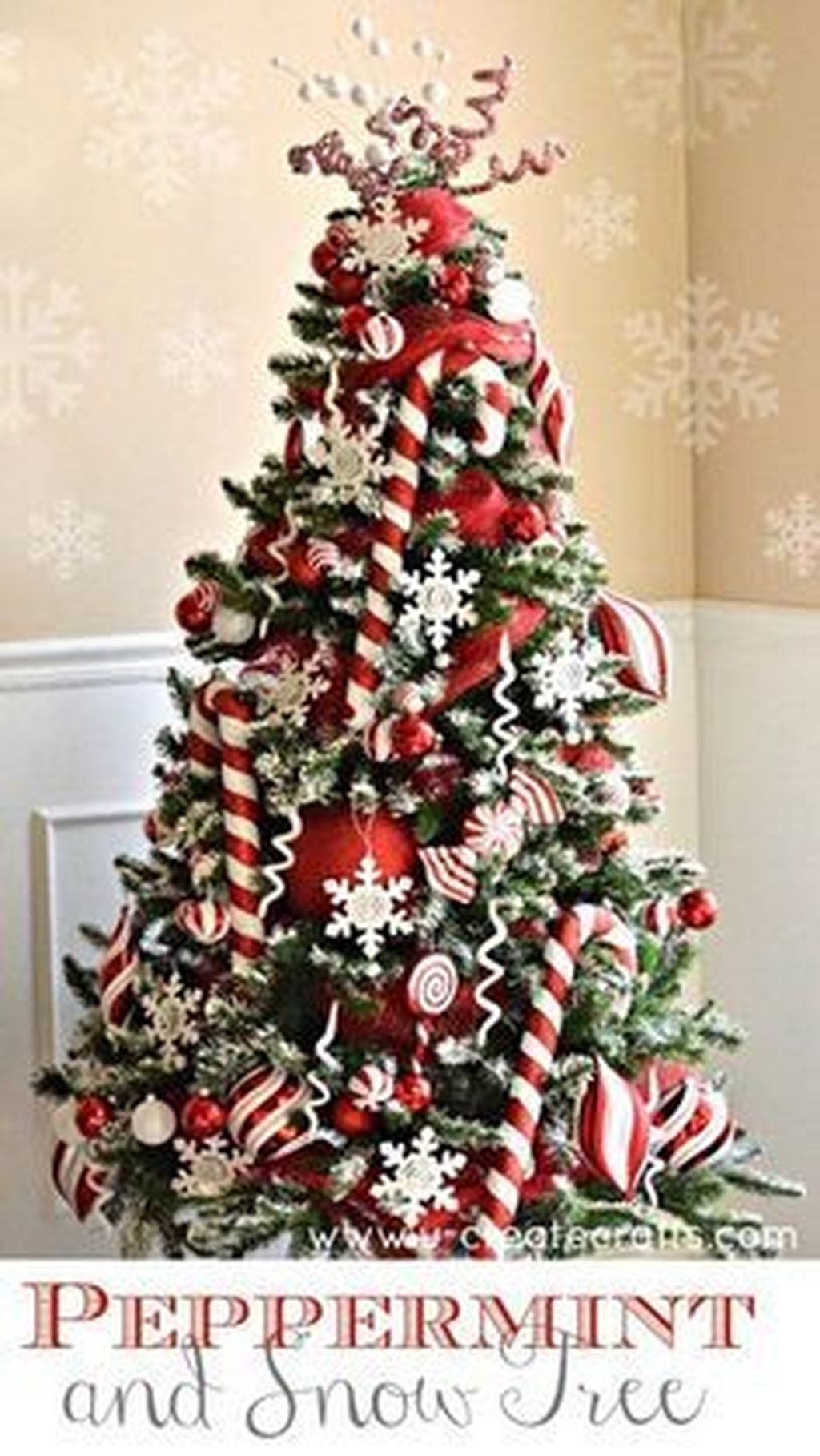 Perfect Candy Cane Christmas Decor Ideas For Your Home23