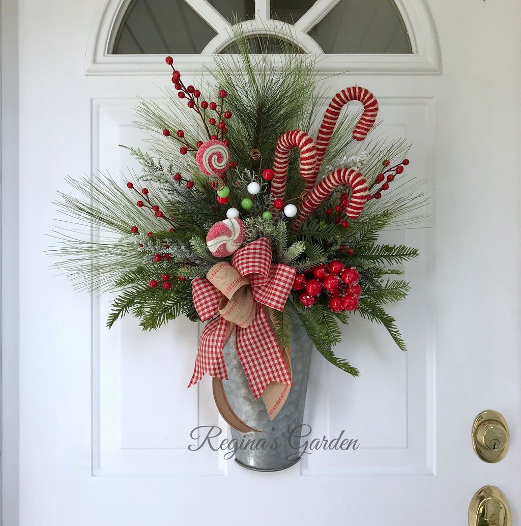 Perfect Candy Cane Christmas Decor Ideas For Your Home26