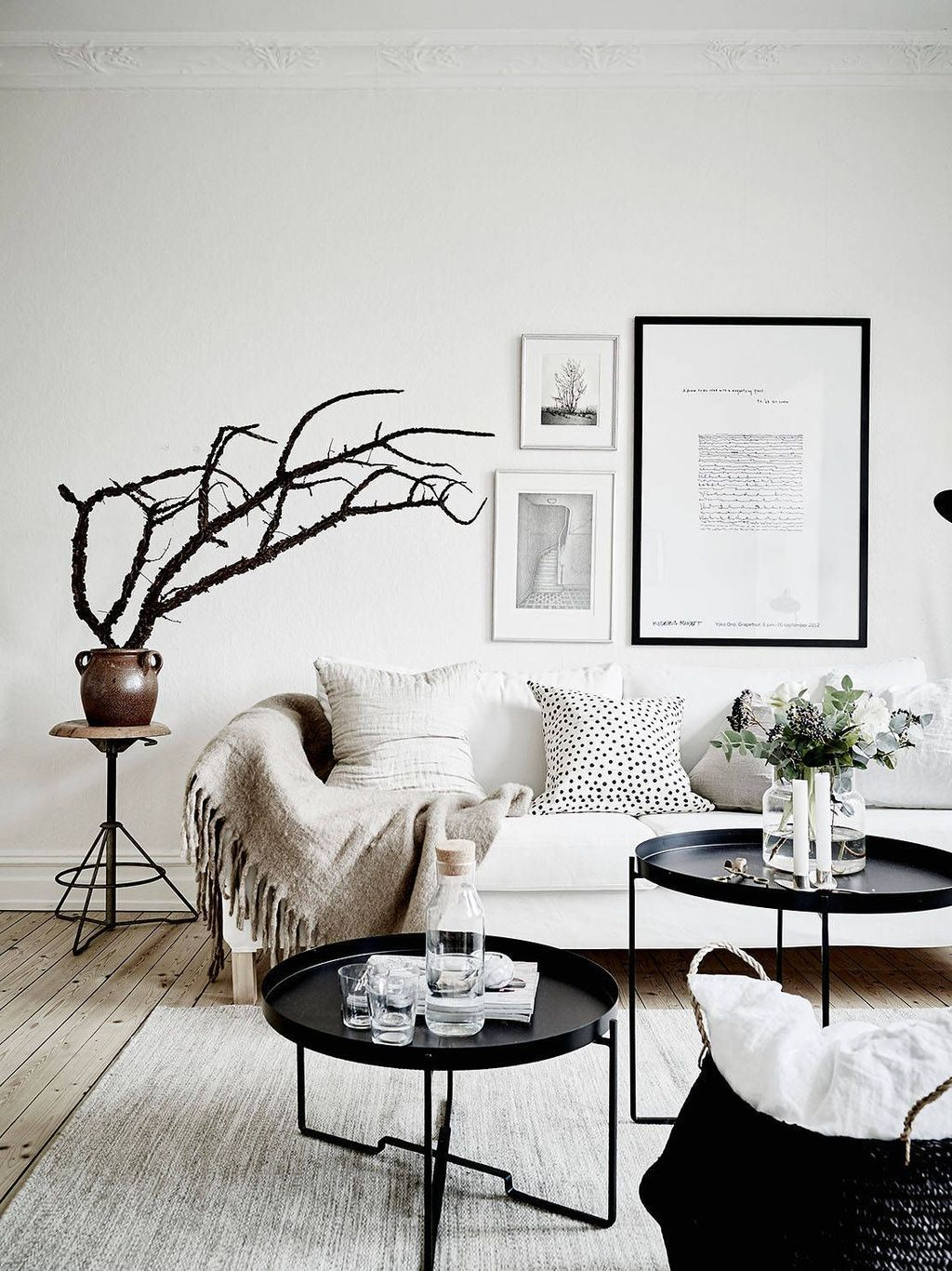 Amazing Scandinavian Livingroom Decorations Ideas23