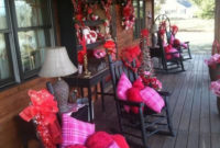 Amazing Valentine Porch Ideas30