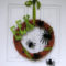 Simple Halloween Wreath Designs For Your Front Door17