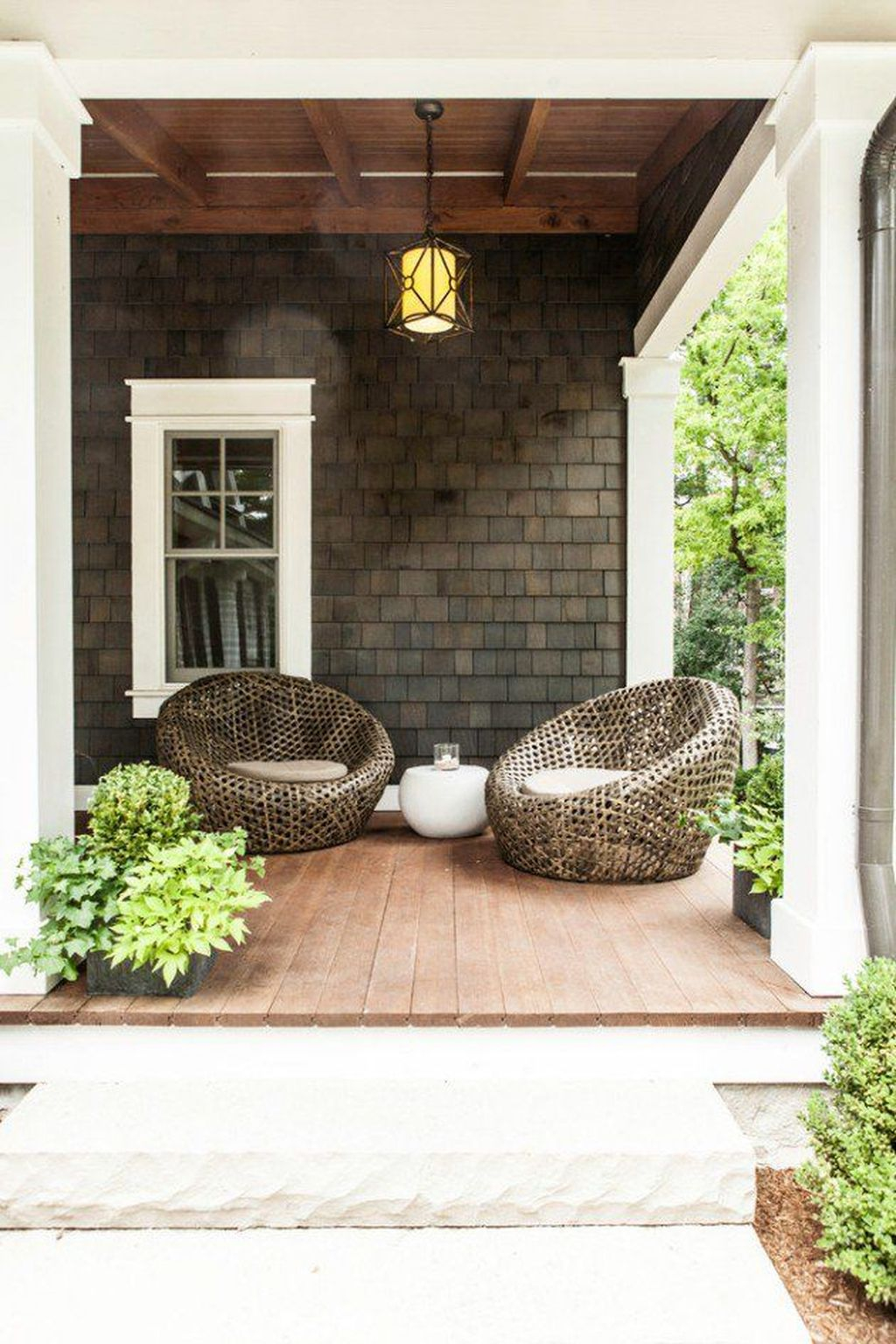 Welcoming Contemporary Porch Designs06