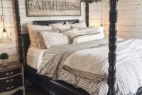 Modern White Farmhouse Bedroom Ideas16