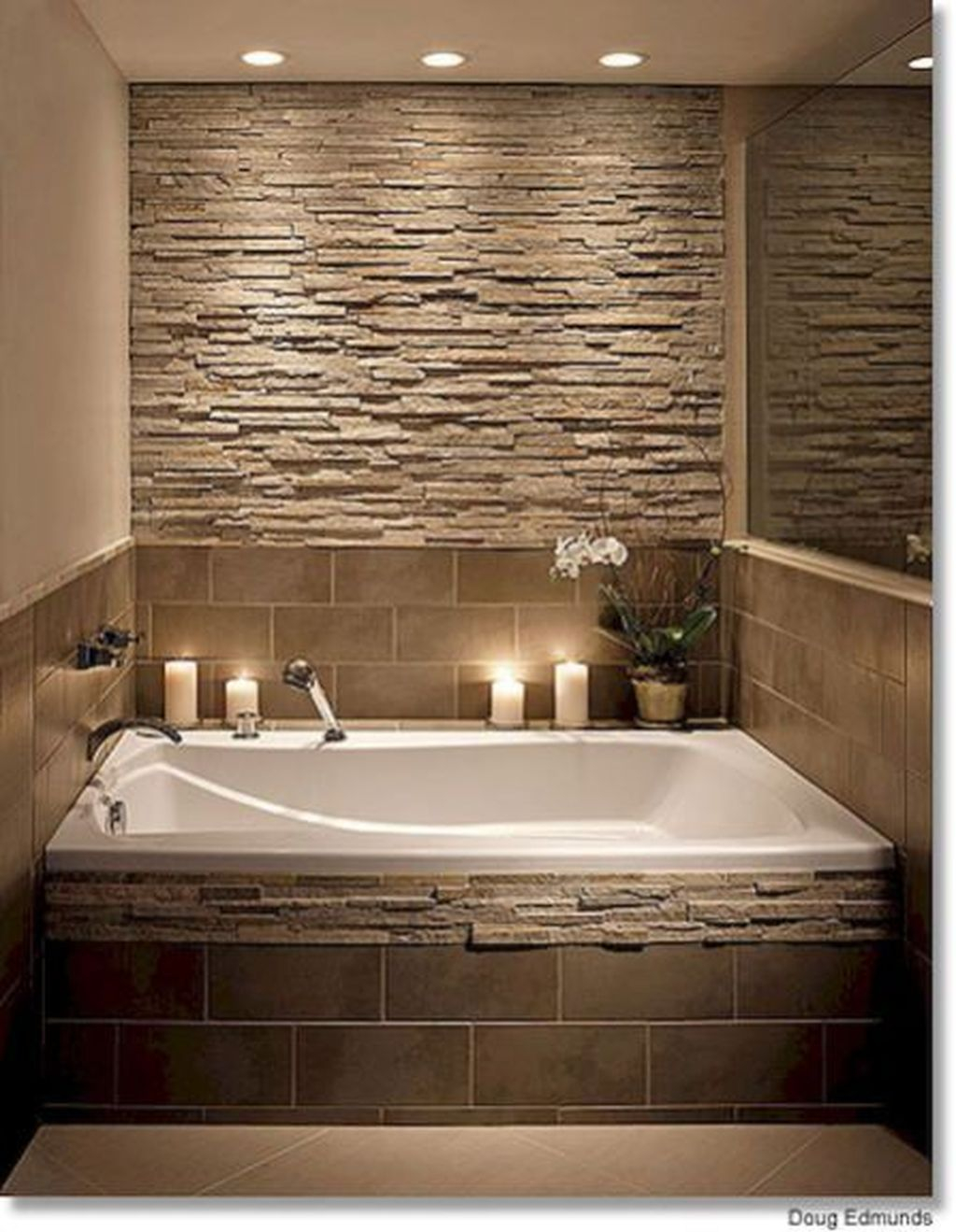 Красивая плитка на стены. Отделка ванной камнем. Декоративный камень в ванной. Ванная отделка камнем. Ванная отделанная плиткой.