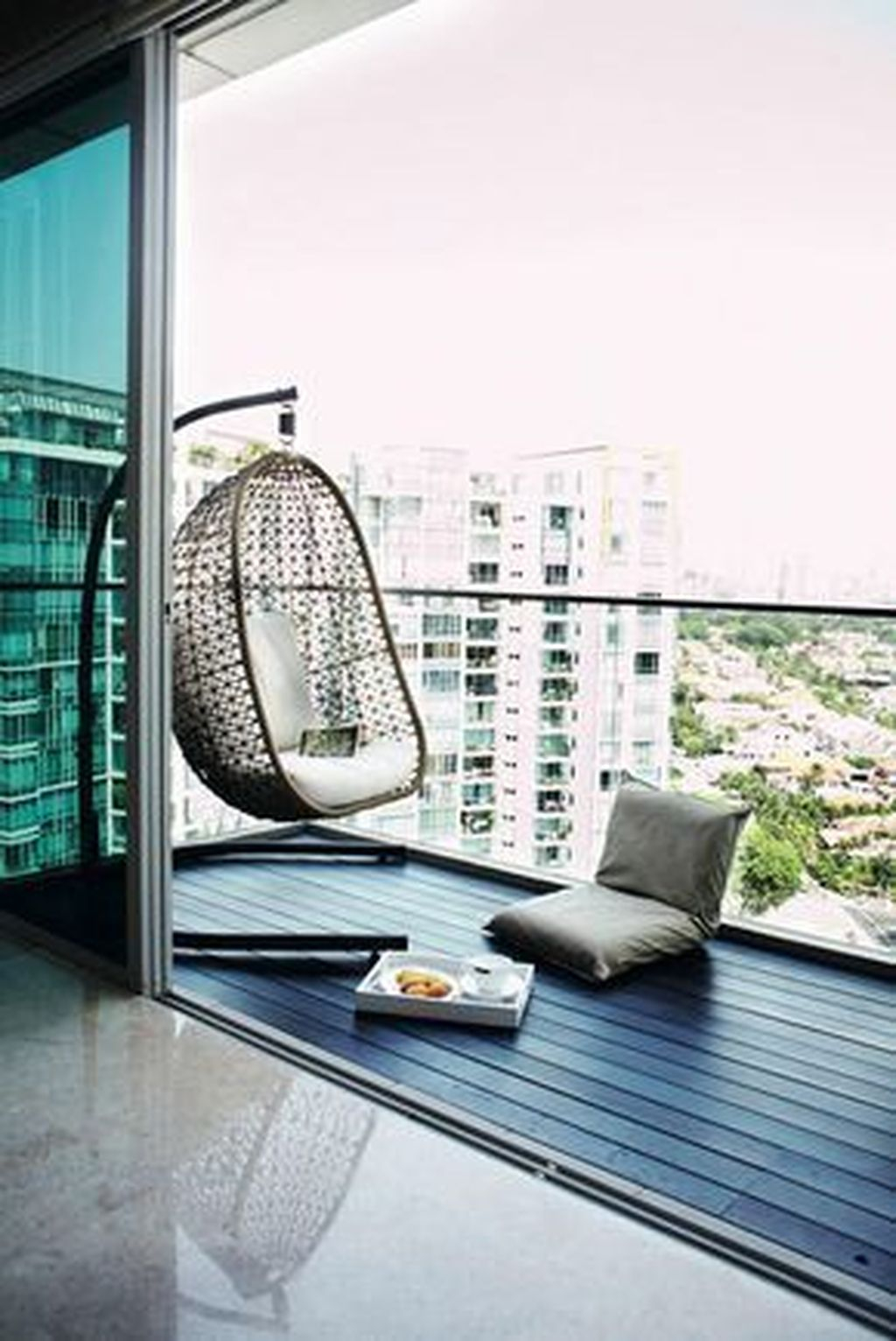 Creative And Simple Balcony Decor Ideas06