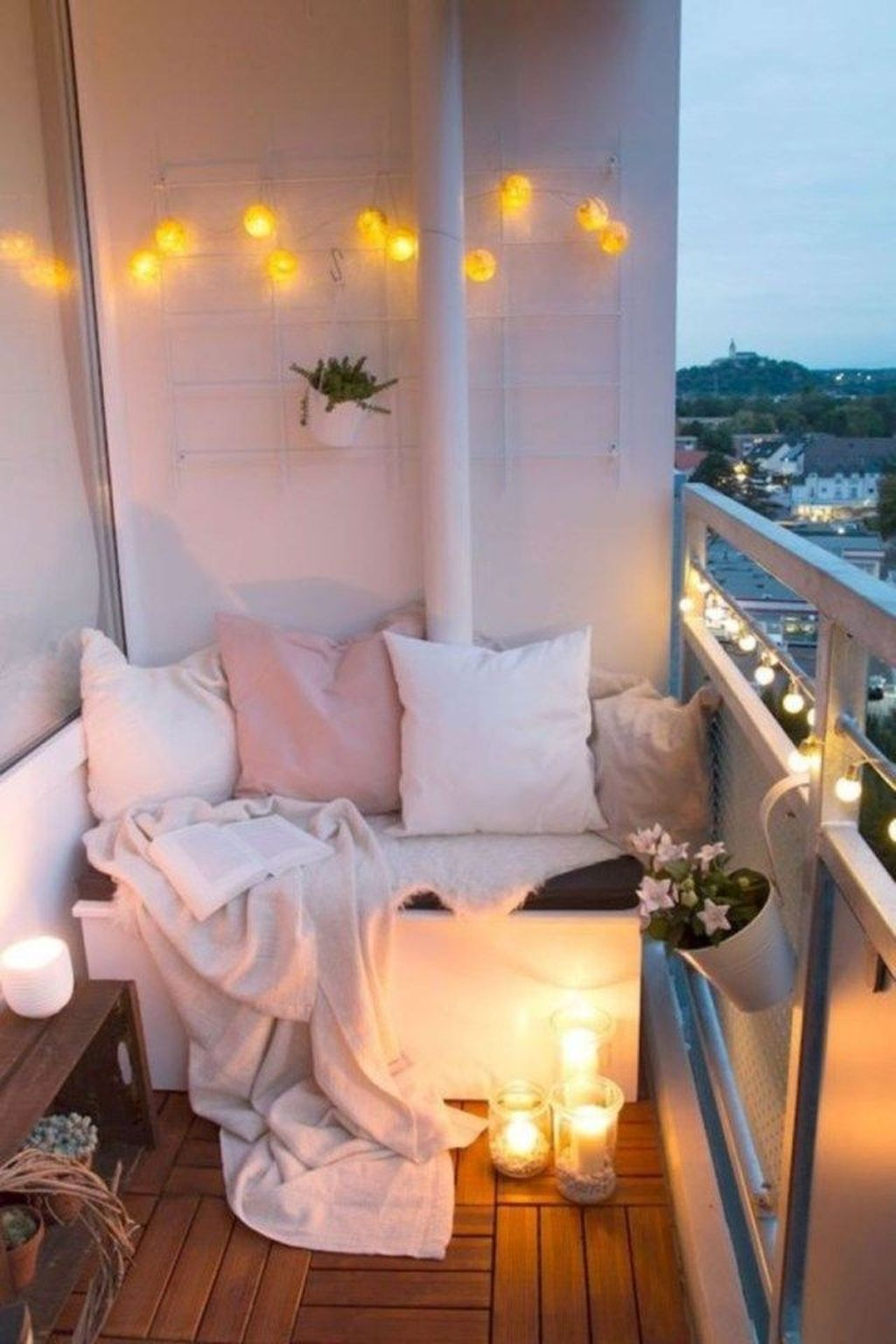 Creative And Simple Balcony Decor Ideas39