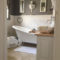 Gorgeous Cottage Bathroom Design Ideas38