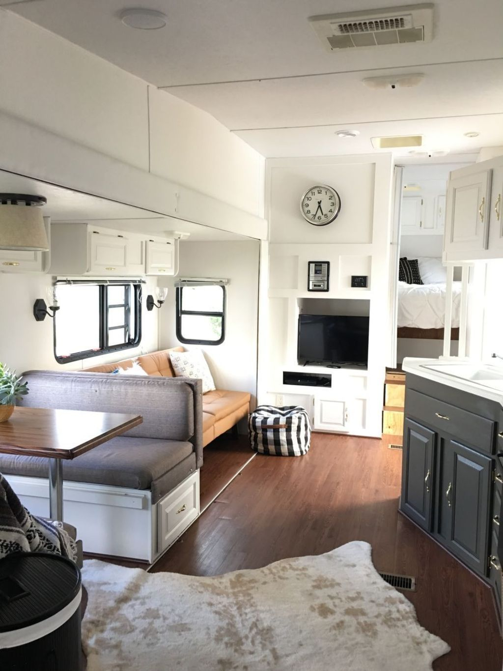 Awesome Rv Living Room Remodel Design33