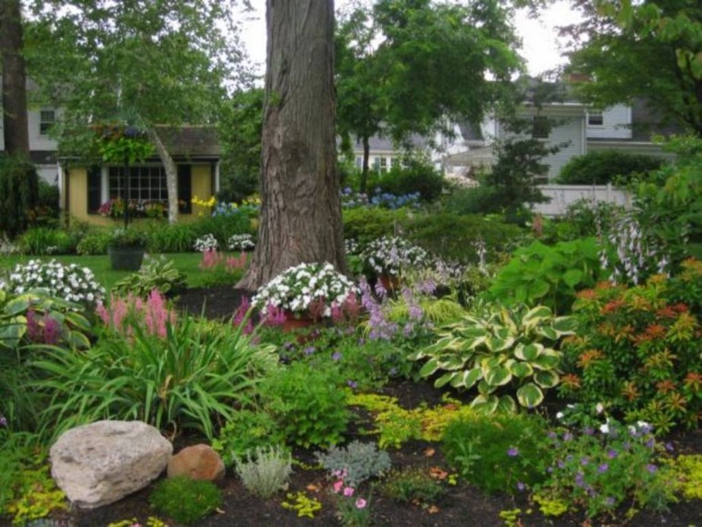 Beautiful Shady Gardens Design Ideas30