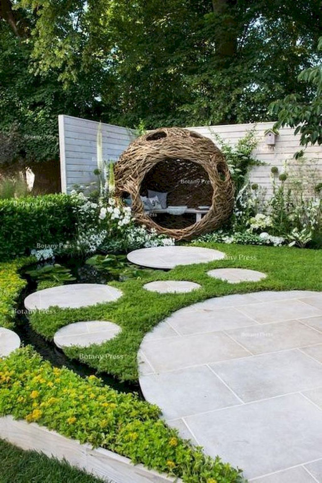 Beautiful Shady Gardens Design Ideas40