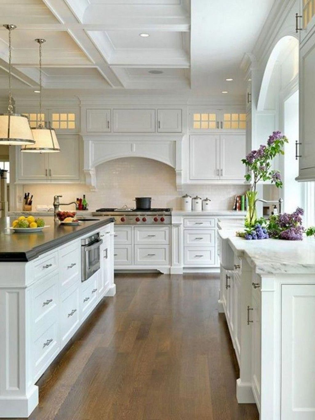 Charming Kitchen Cabinet Decorating Ideas15