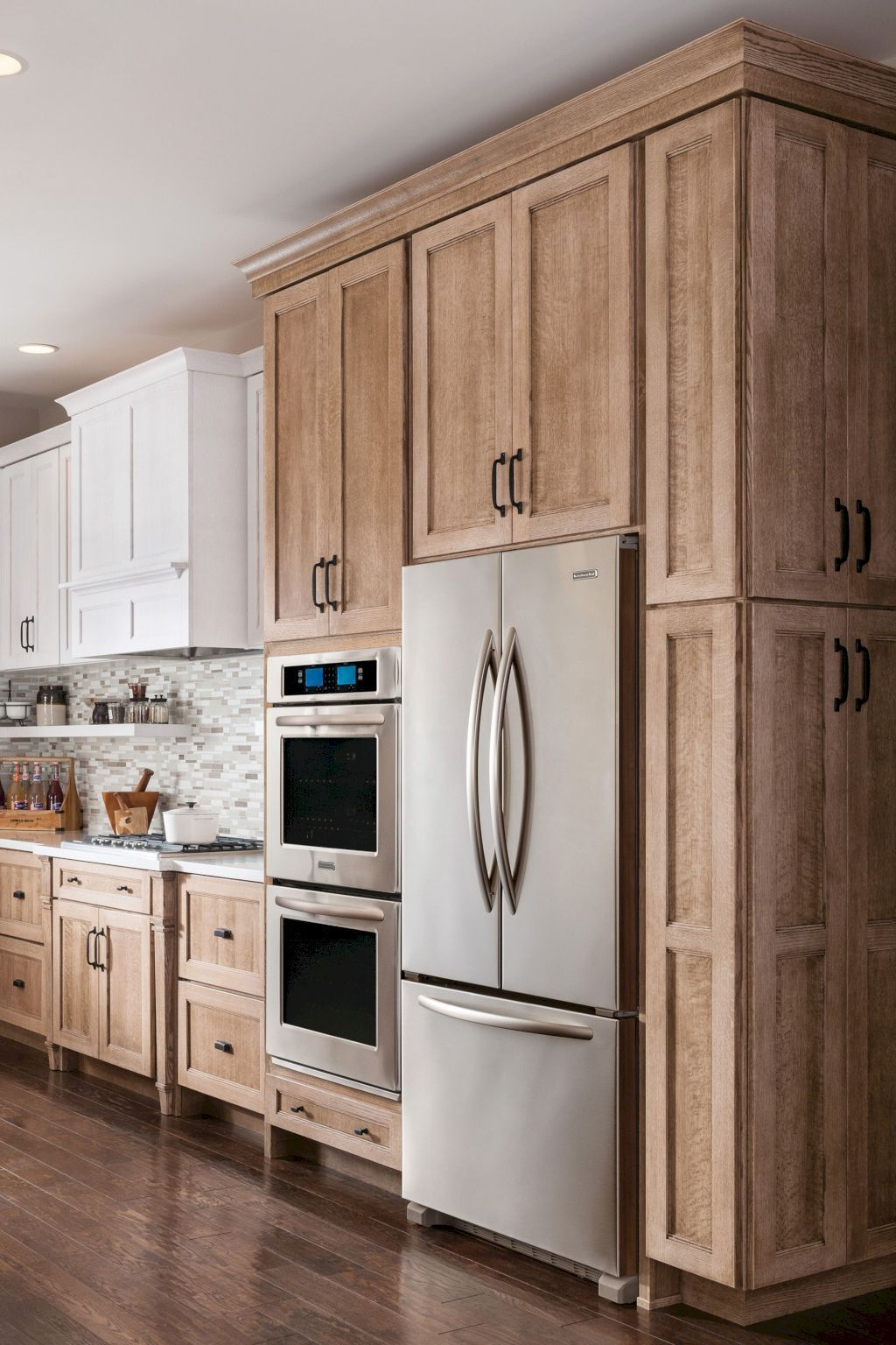 Charming Kitchen Cabinet Decorating Ideas21