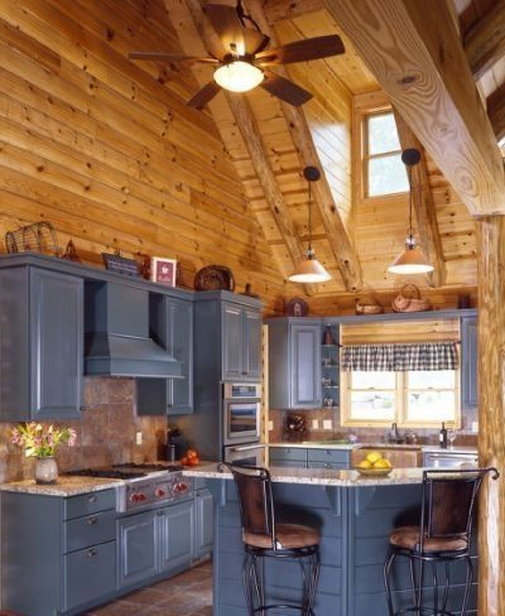 Gorgeous Log Cabin Style Home Interior Design08