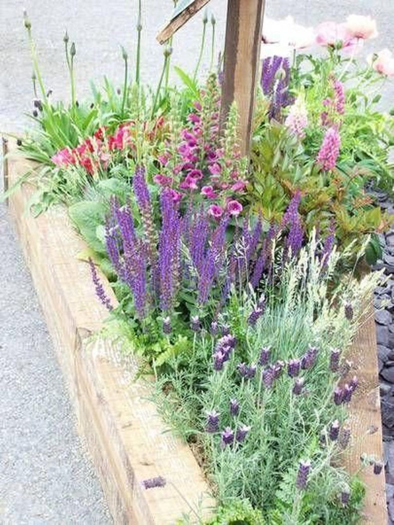 Incredible Flower Bed Design Ideas For Your Small Front Landscaping19 Homishome