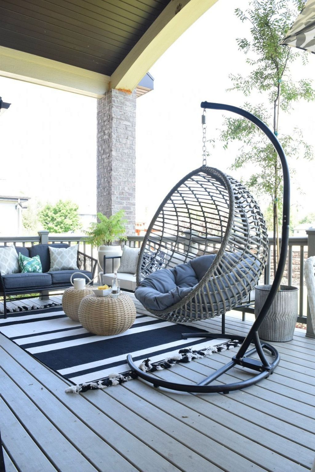 Creative Ideas To Decorate Your Outdoor Room08
