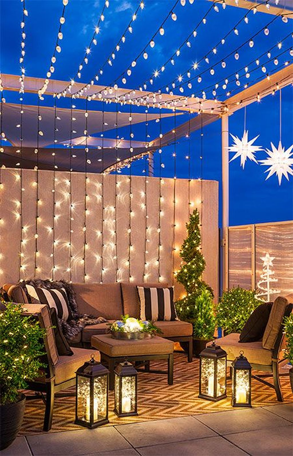 Creative Ideas To Decorate Your Outdoor Room15