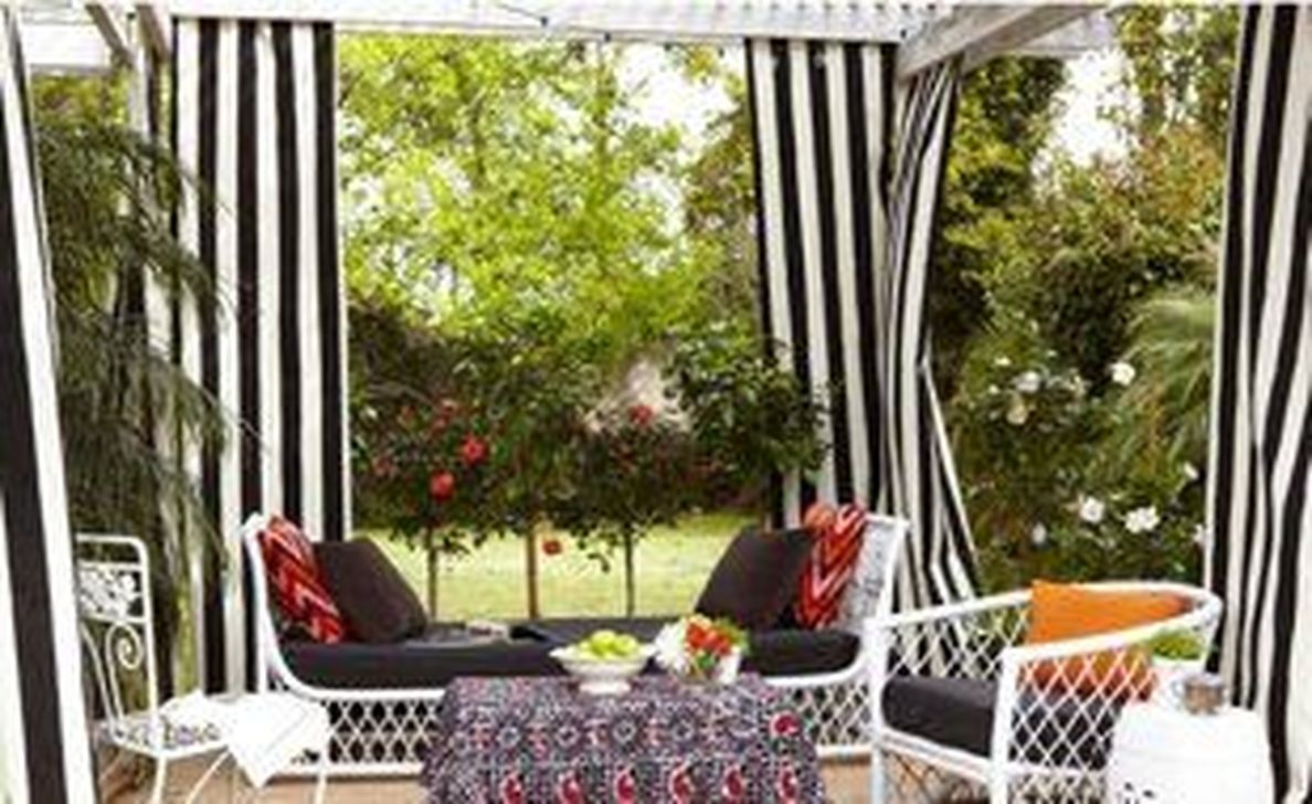 Creative Ideas To Decorate Your Outdoor Room25