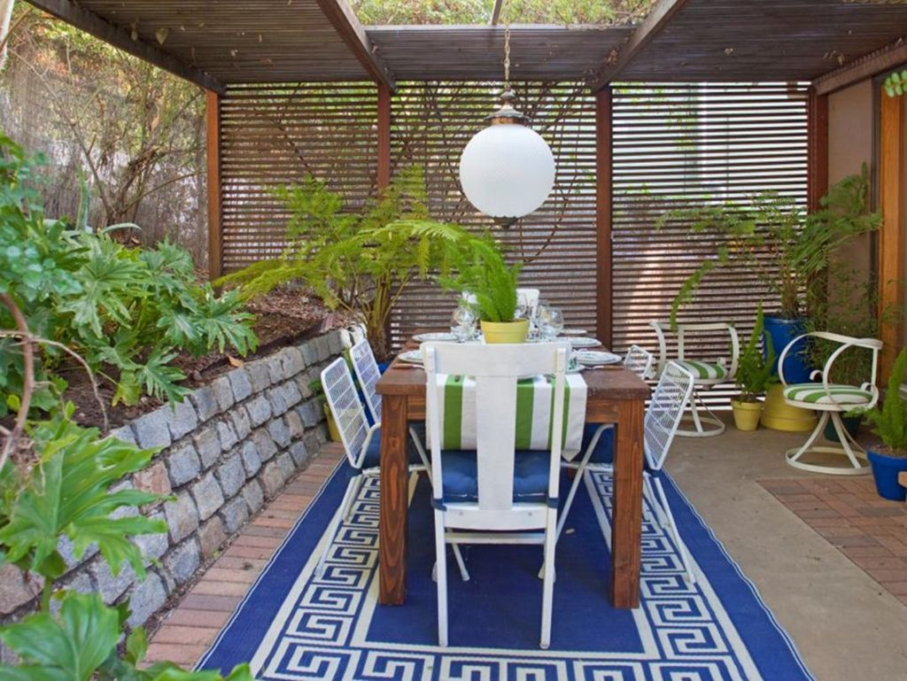 Creative Ideas To Decorate Your Outdoor Room30