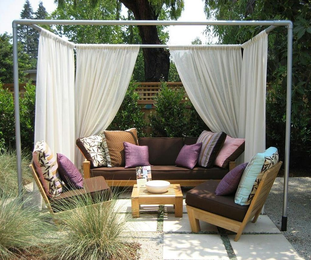 Creative Ideas To Decorate Your Outdoor Room33