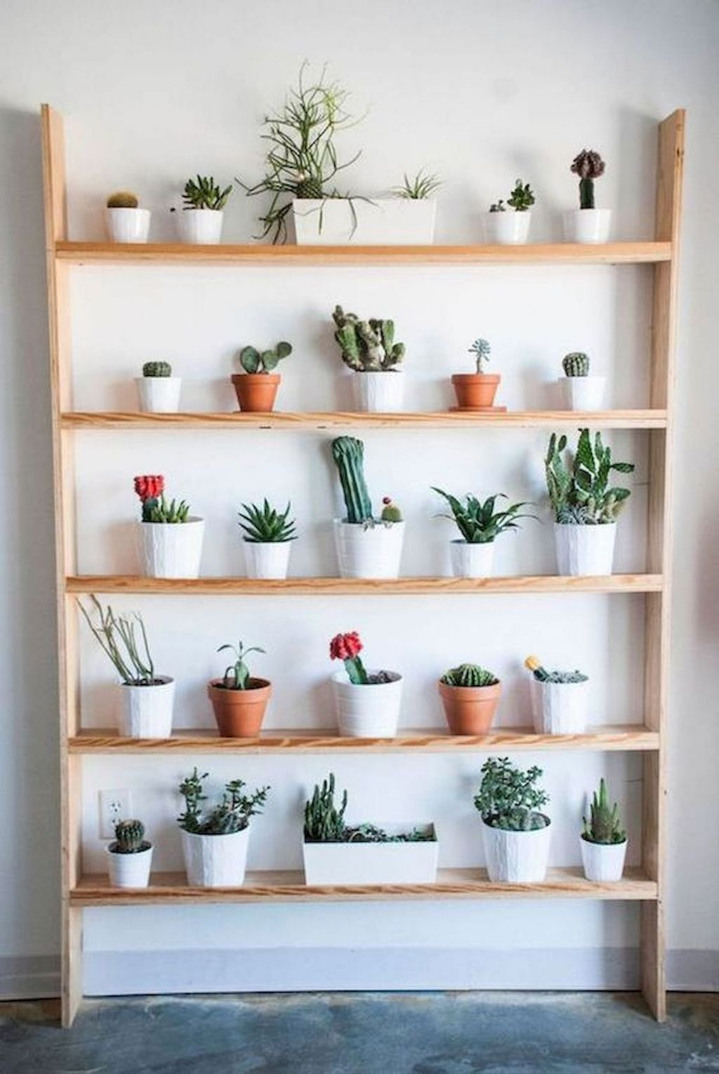 Awesome Diy Plant Shelf Design Ideas To Organize Your Garden02