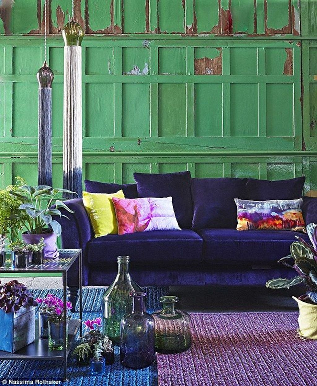 Awesome Living Room Green And Purple Interior Color Ideas05