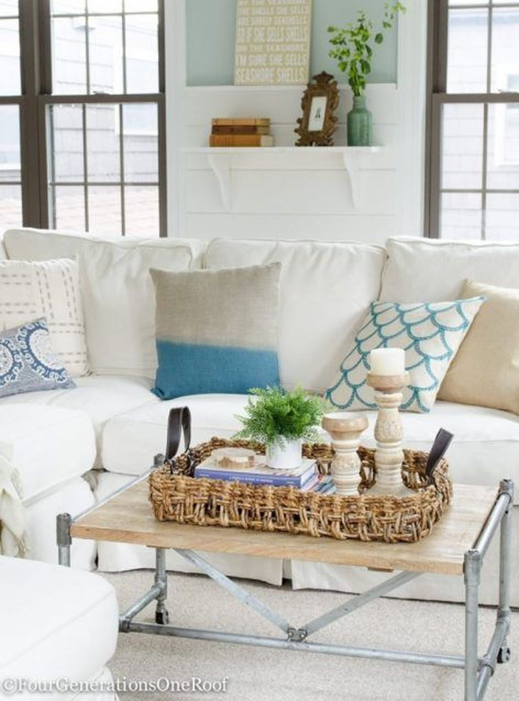 Beautiful Summer Living Room Decor Pieces To Enhance Your Home16